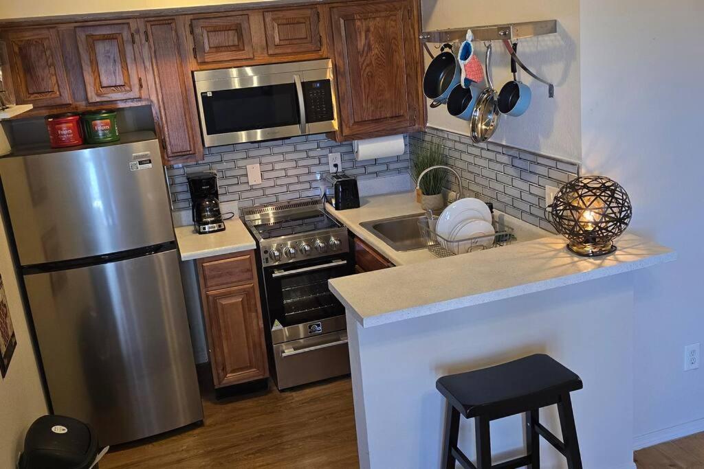 Cozy Updated Cove Of Heaven, 5Mins To Lake Hefner! Οκλαχόμα Εξωτερικό φωτογραφία