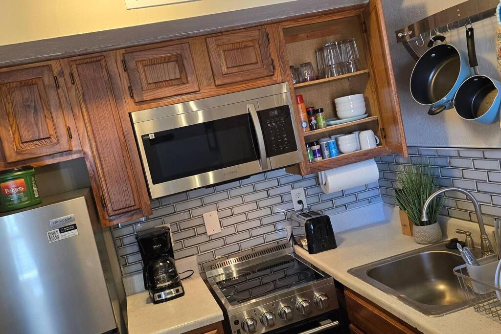 Cozy Updated Cove Of Heaven, 5Mins To Lake Hefner! Οκλαχόμα Εξωτερικό φωτογραφία
